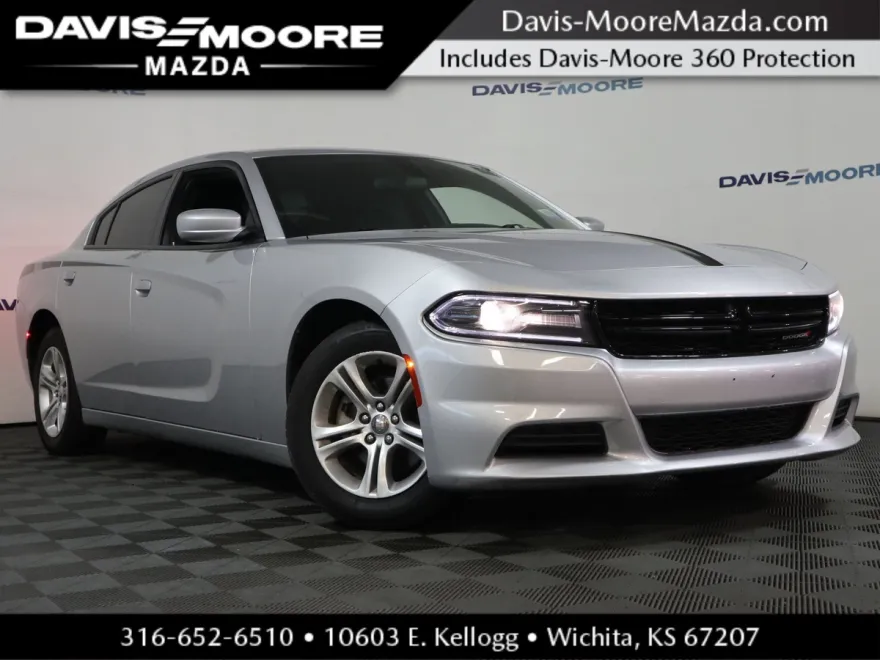 2021 Dodge Charger SXT photo 1