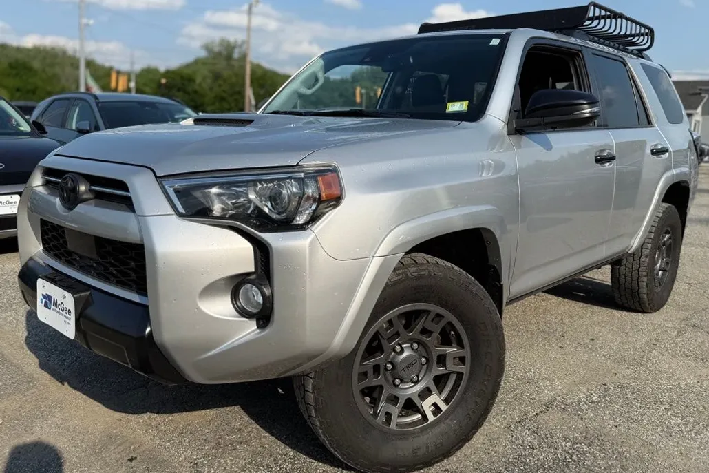 2020 Toyota 4Runner Venture Special Edition photo 1