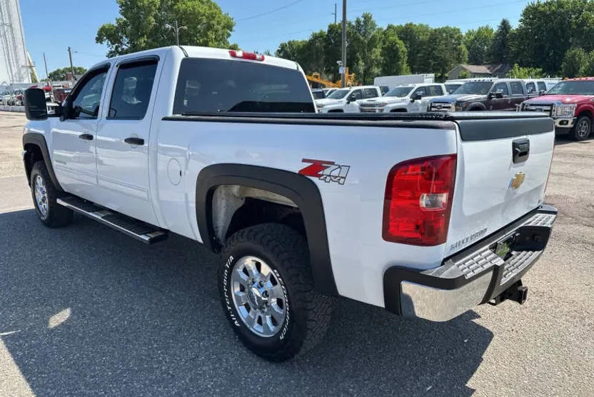 2014 Chevrolet Silverado 2500HD LT photo 1