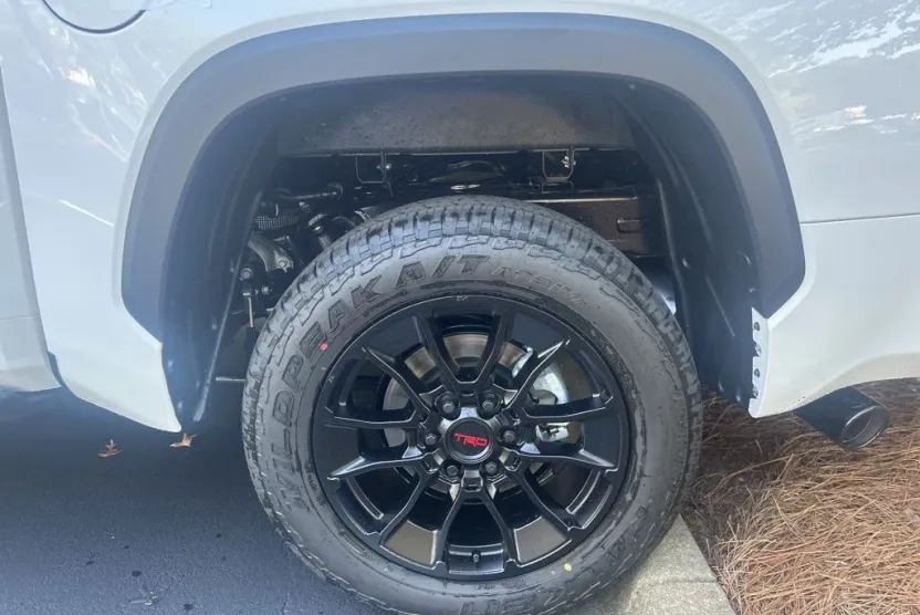 2026 Toyota Tundra SR5 CrewMax photo 1