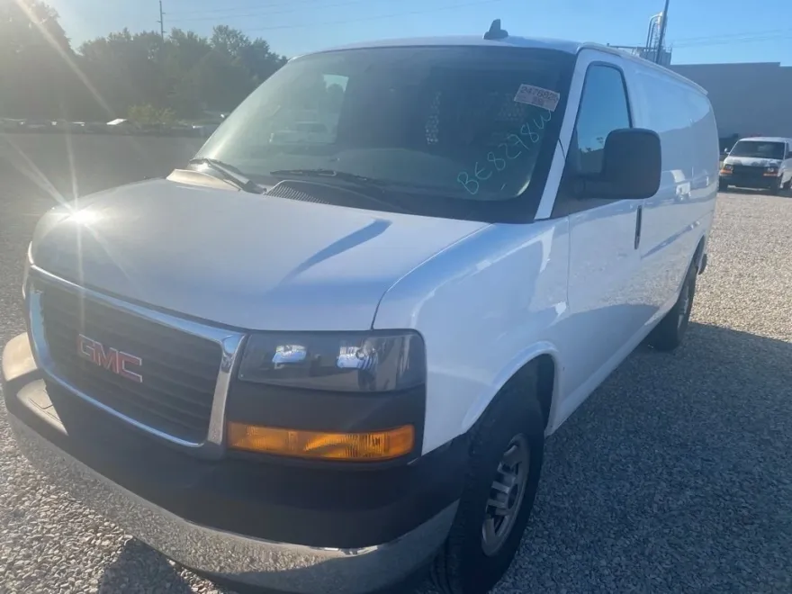 2023 Gmc Savana Cargo 2500 photo 1