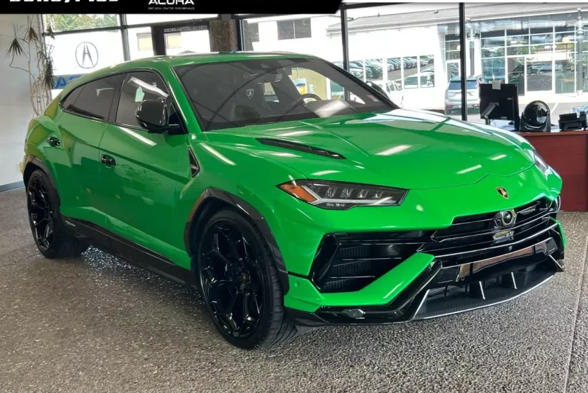 2024 Lamborghini Urus Performante photo 1