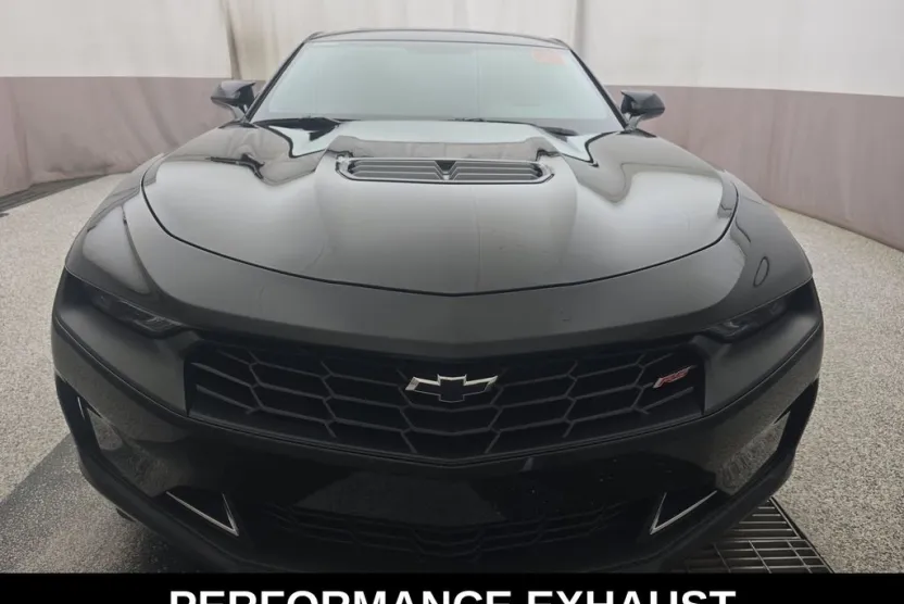 2022 Chevrolet Camaro LT1 RS photo 1