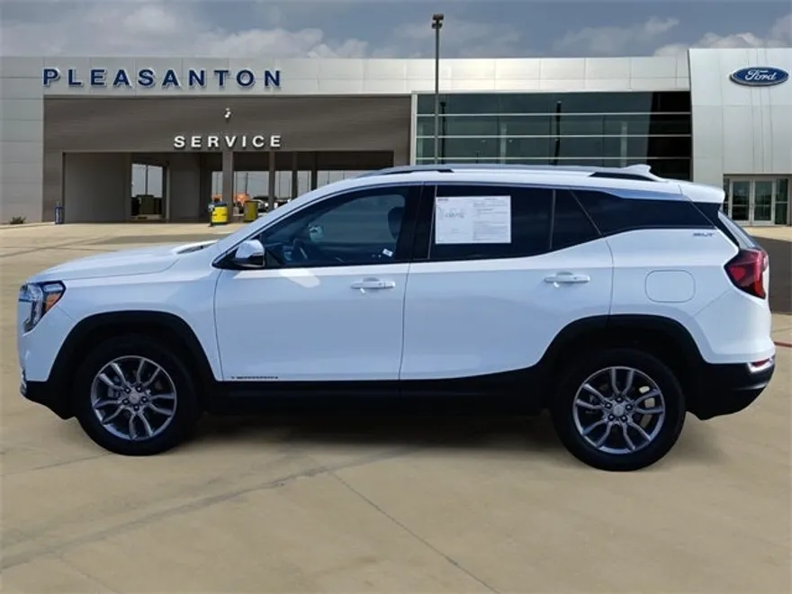 2024 Gmc Terrain SLT photo 1