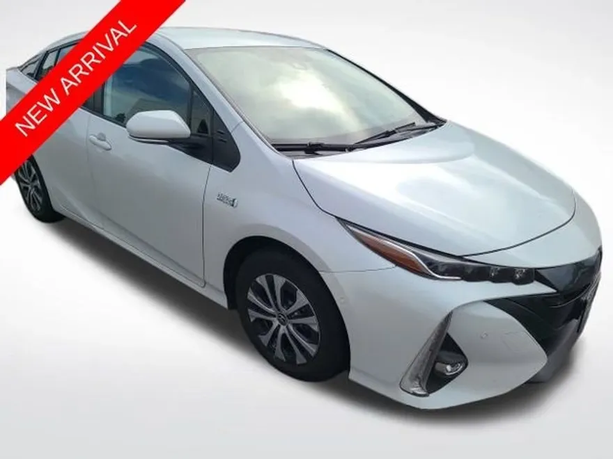 2021 Toyota Prius Prime Limited photo 1