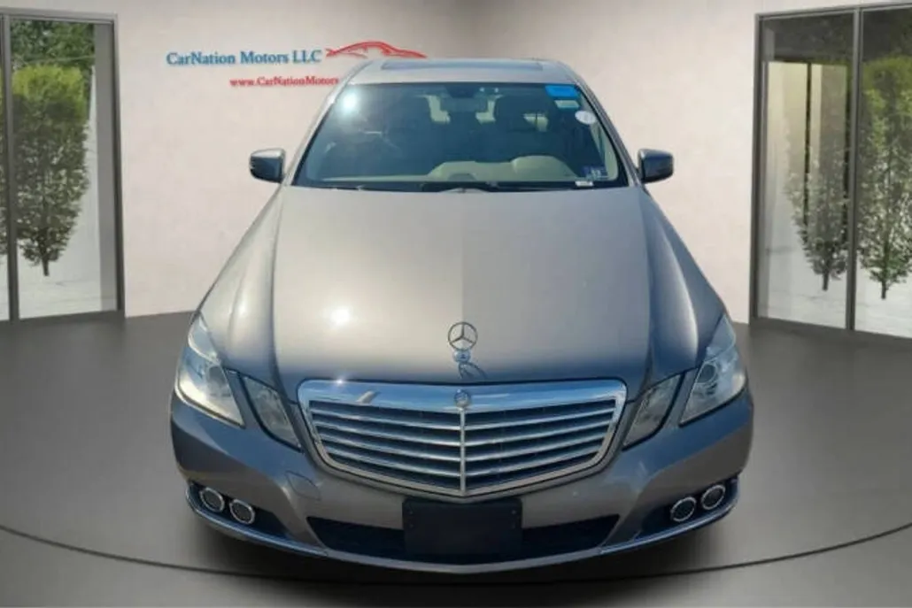 2011 Mercedes Benz E 350 4MATIC photo 1
