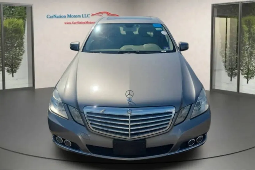 2011 Mercedes Benz E 350 4MATIC photo 1