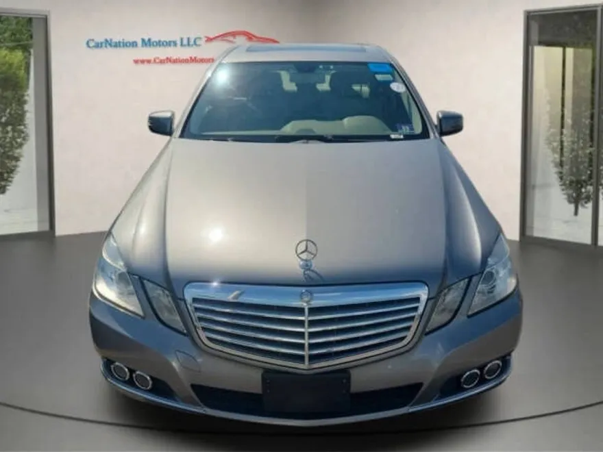 2011 Mercedes Benz E 350 4MATIC photo 1