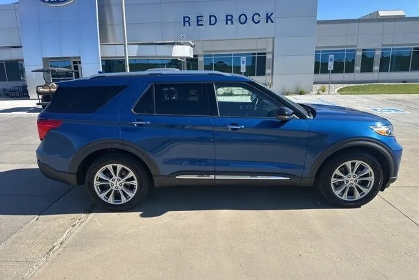 2020 Ford Explorer Limited photo 1