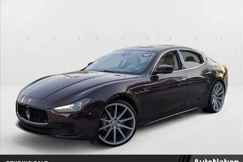 2017 Maserati Ghibli photo 1