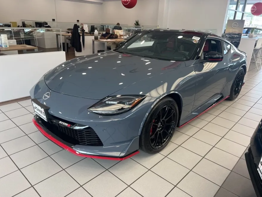 2024 Nissan Z Nismo photo 1