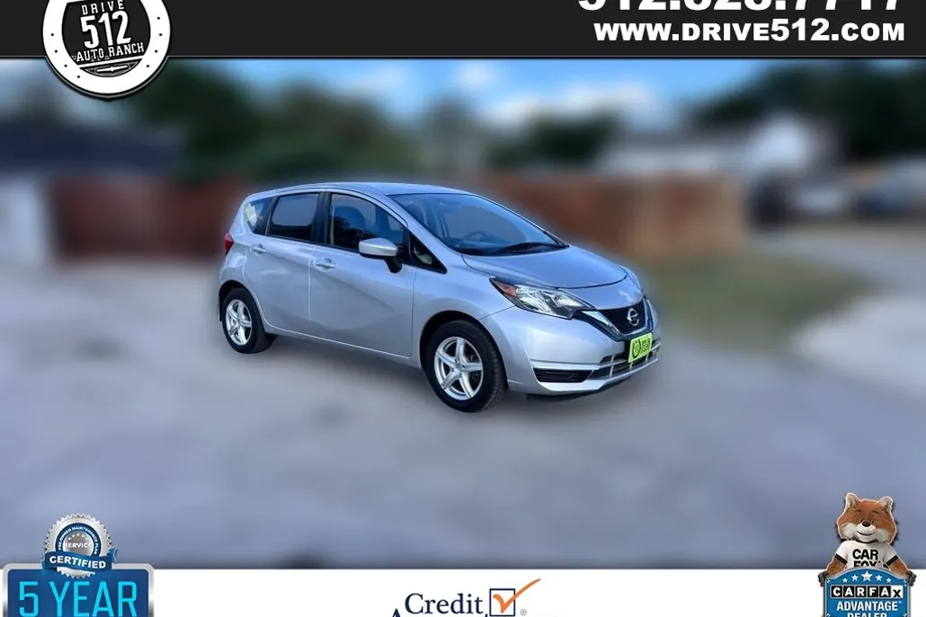 2019 Nissan Versa Note SV photo 1