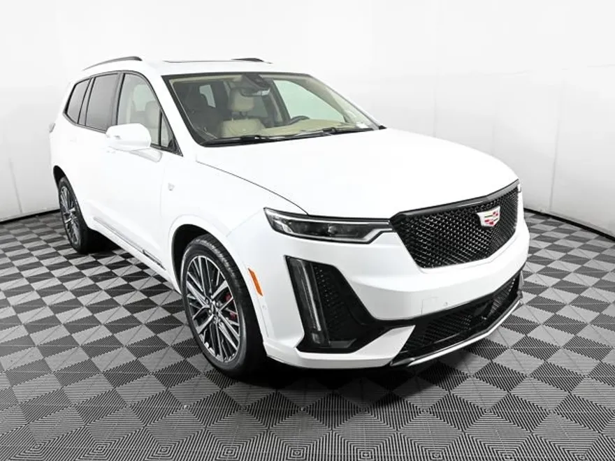 2025 Cadillac XT6 Sport photo 1