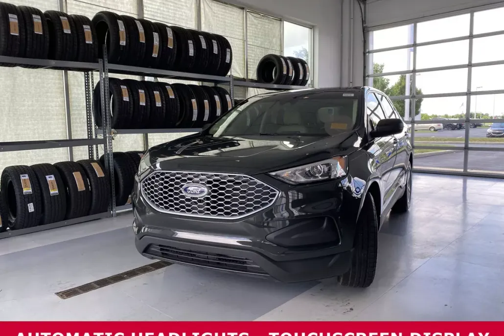 2024 Ford Edge SE photo 1