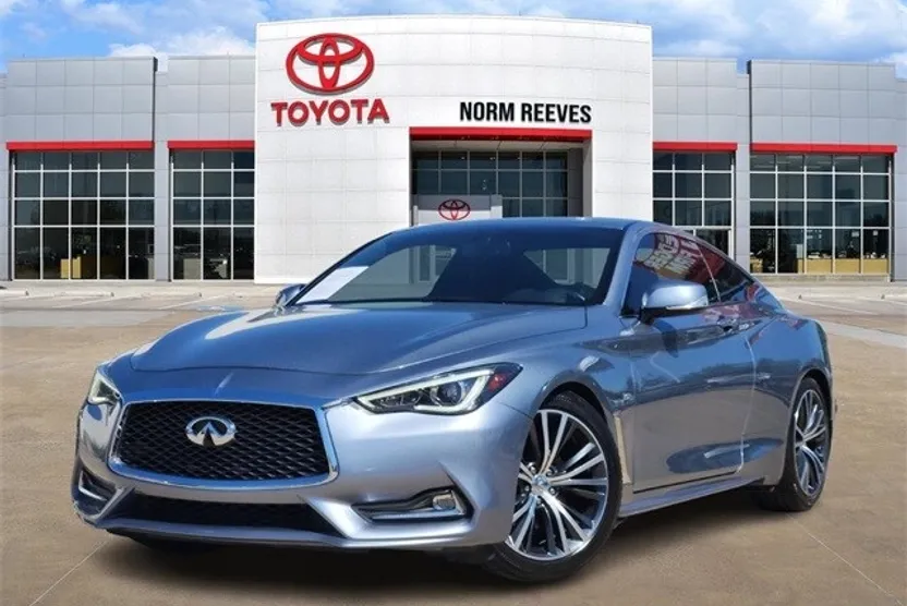 2017 Infiniti Q60 3.0t Premium photo 1