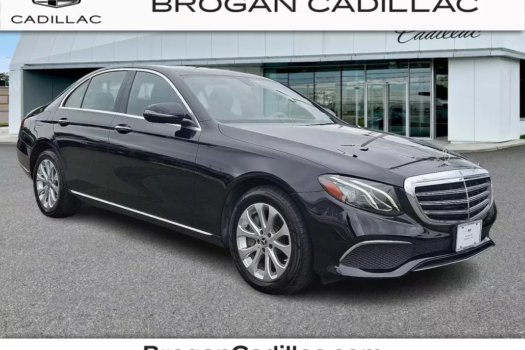 2020 Mercedes Benz E 350 4MATIC photo 1