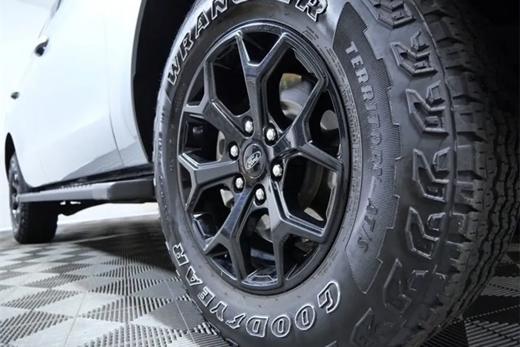 2024 Ford Expedition Timberline photo 1