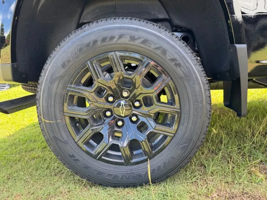 2026 Chevrolet Colorado Work Truck photo 1