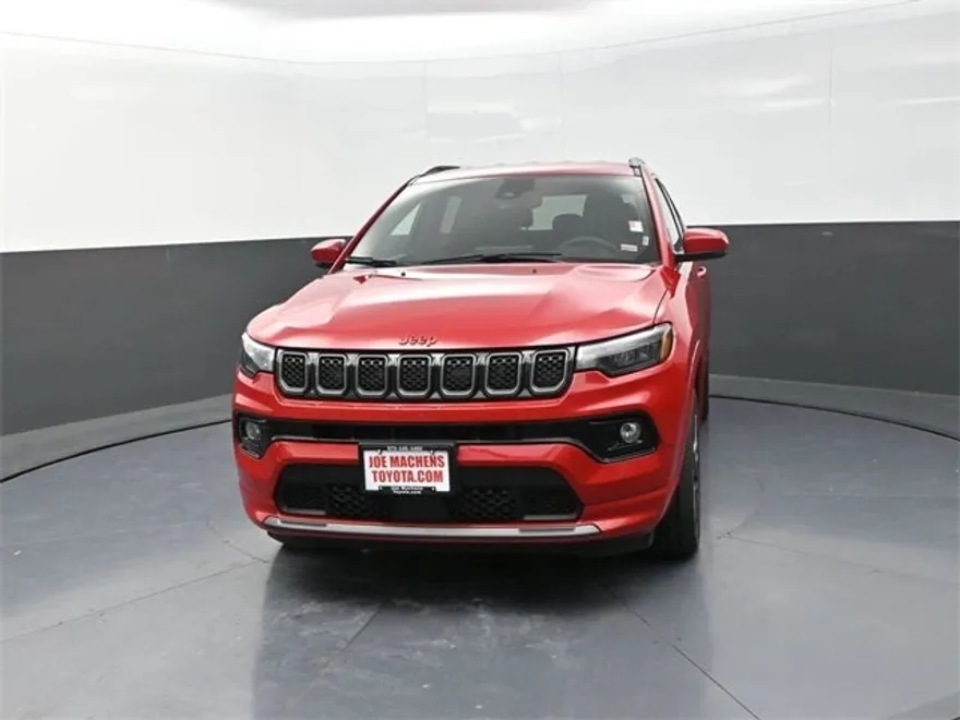 2023 Jeep Compass Limited photo 1