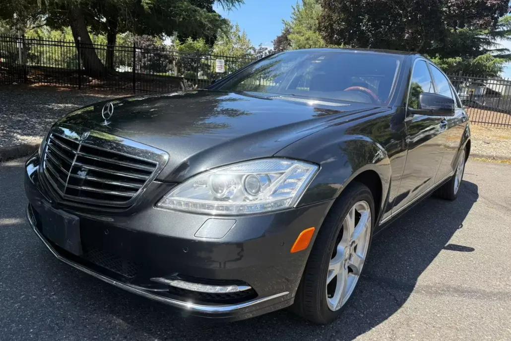 2011 Mercedes Benz S 550 4MATIC photo 1