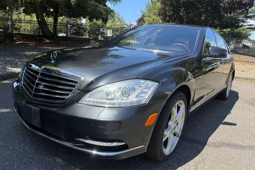2011 Mercedes Benz S 550 4MATIC photo 1