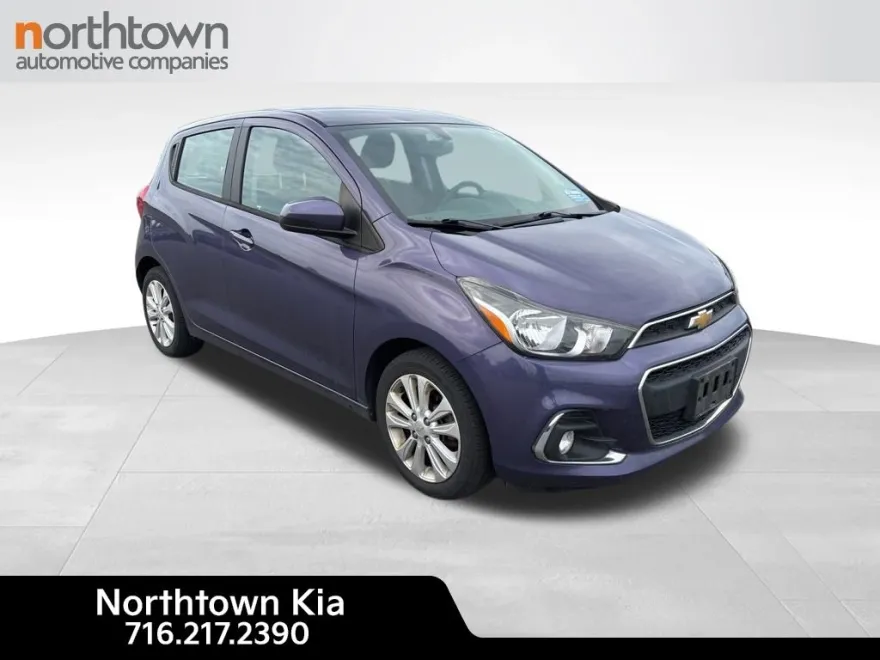 2017 Chevrolet Spark 1LT LT photo 1