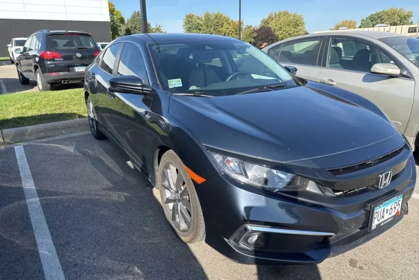 2019 Honda Civic EX photo 1