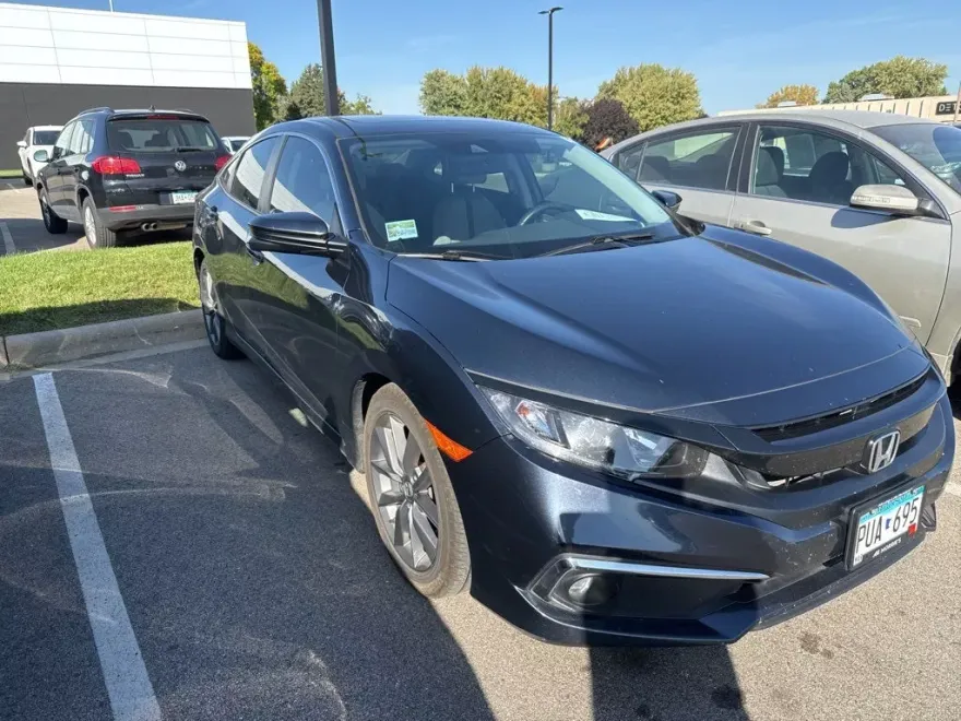 2019 Honda Civic EX photo 1