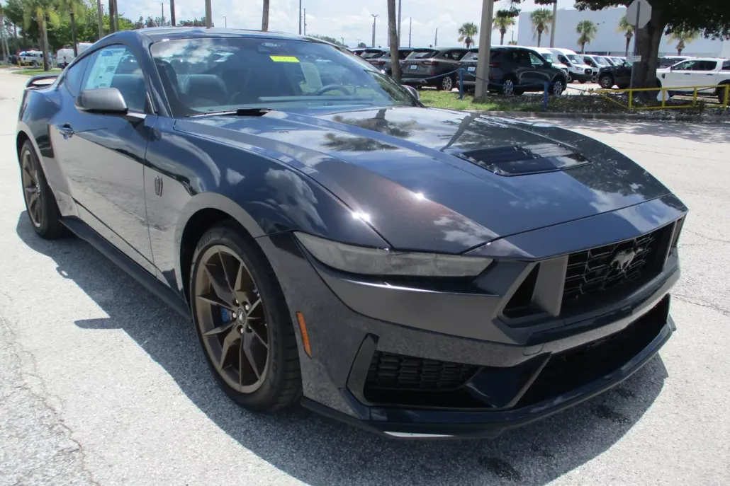 2025 Ford Mustang Dark Horse Premium photo 1