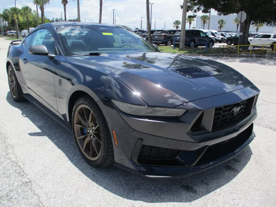 2025 Ford Mustang Dark Horse Premium photo 1