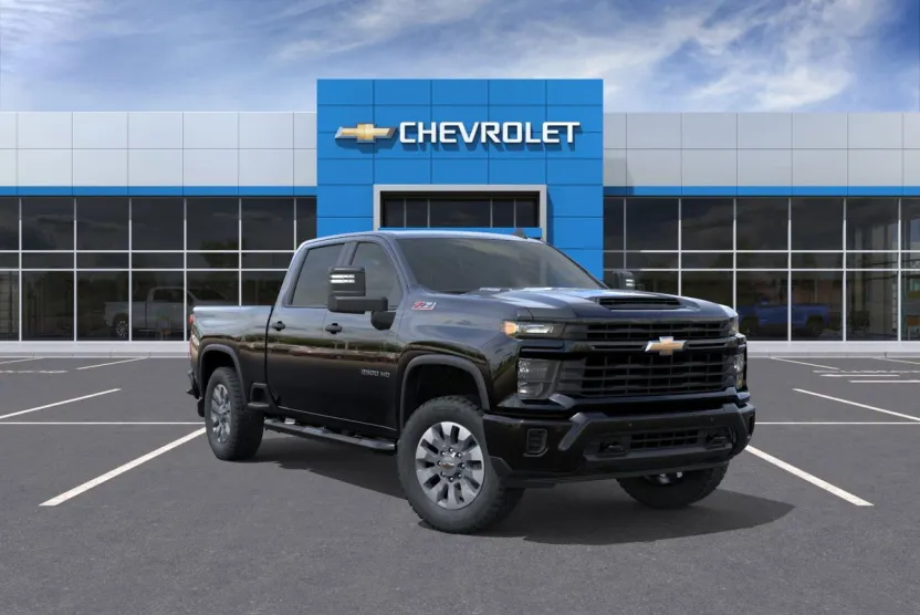 2025 Chevrolet Silverado 2500HD Custom photo 1