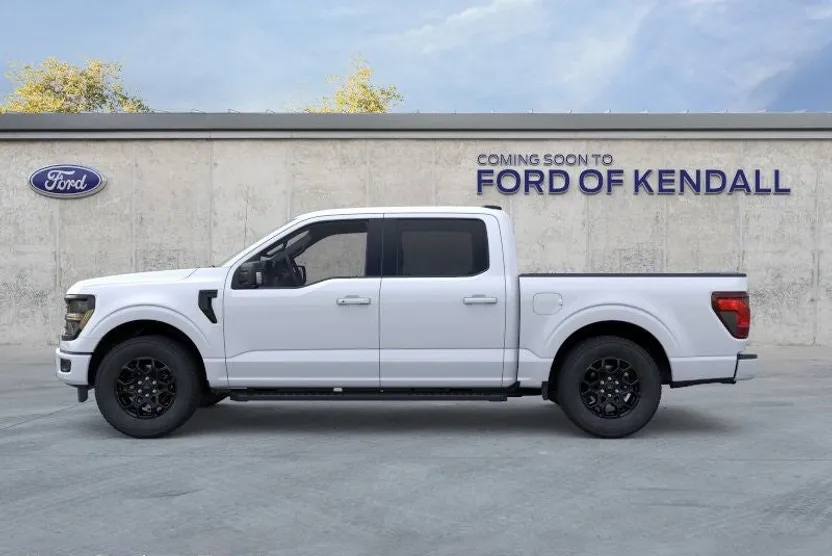 2025 Ford F-150 XLT photo 1
