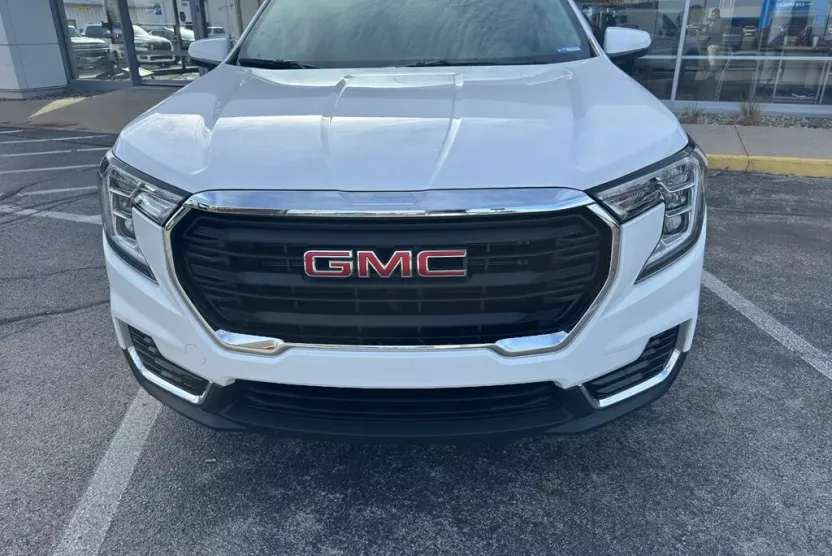 2023 Gmc Terrain SLE photo 1