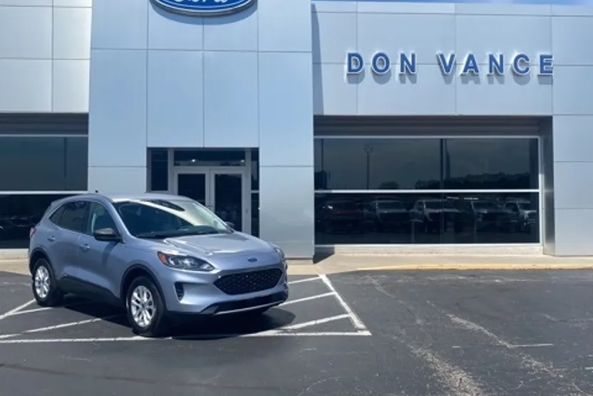 2022 Ford Escape SE photo 1