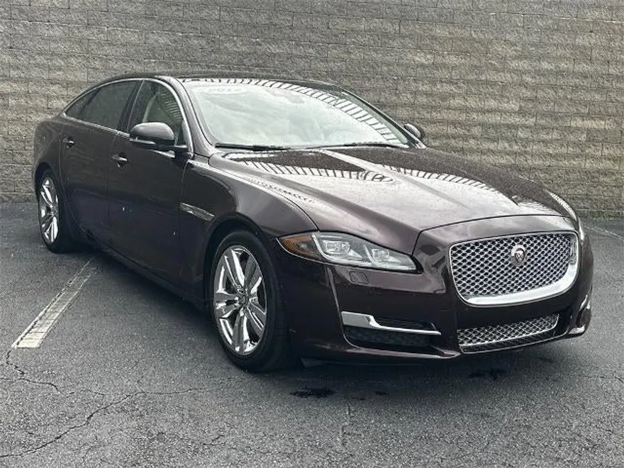 2018 Jaguar XJ XJL Portfolio photo 1