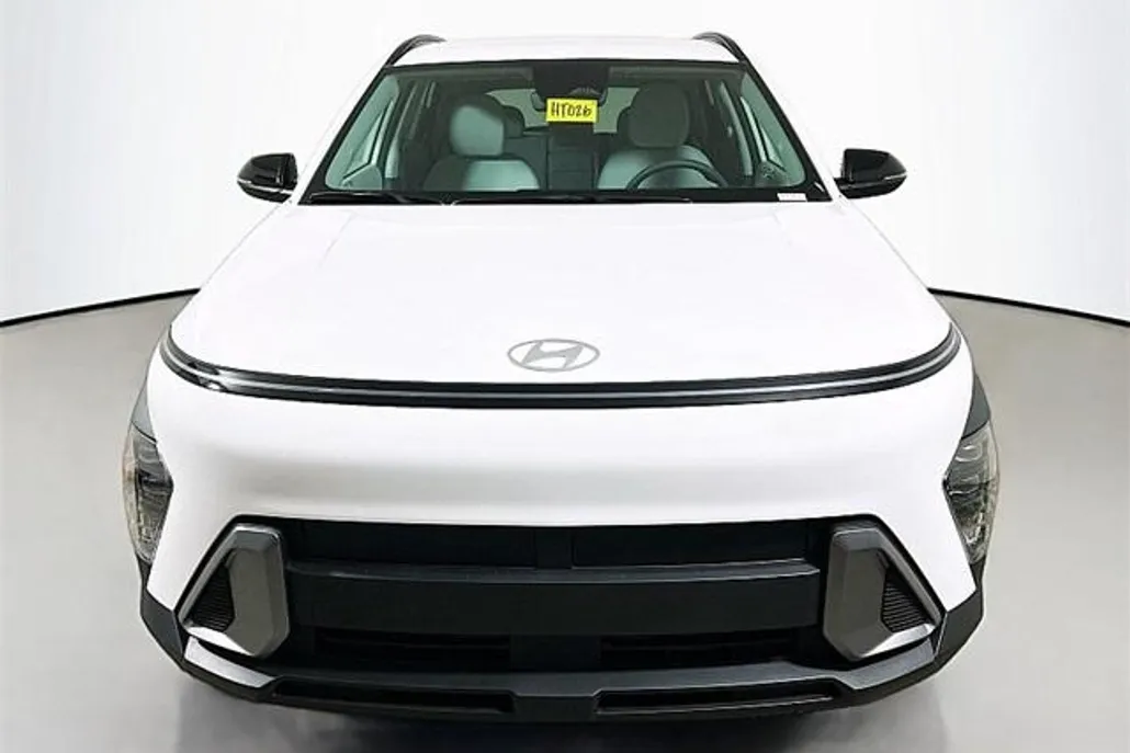 2026 Hyundai Kona SEL photo 1