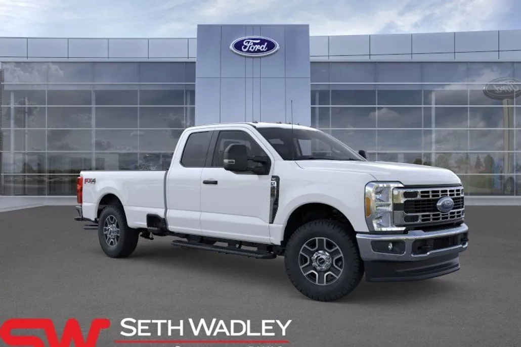 2025 Ford F-350 photo 1