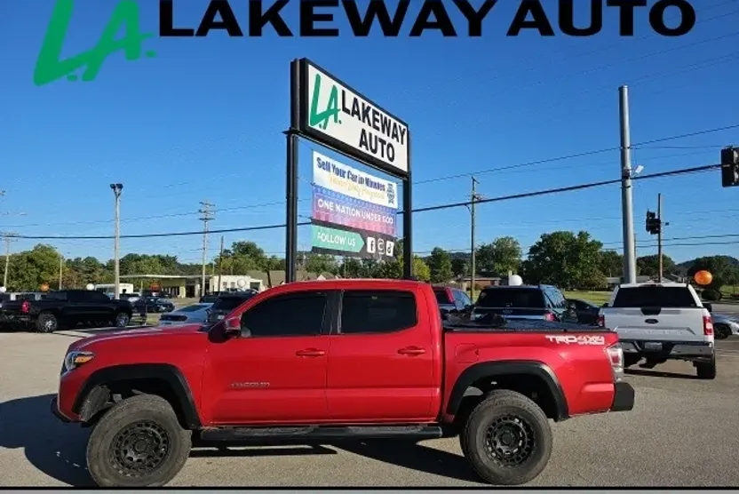 2022 Toyota Tacoma TRD Off-Road photo 1