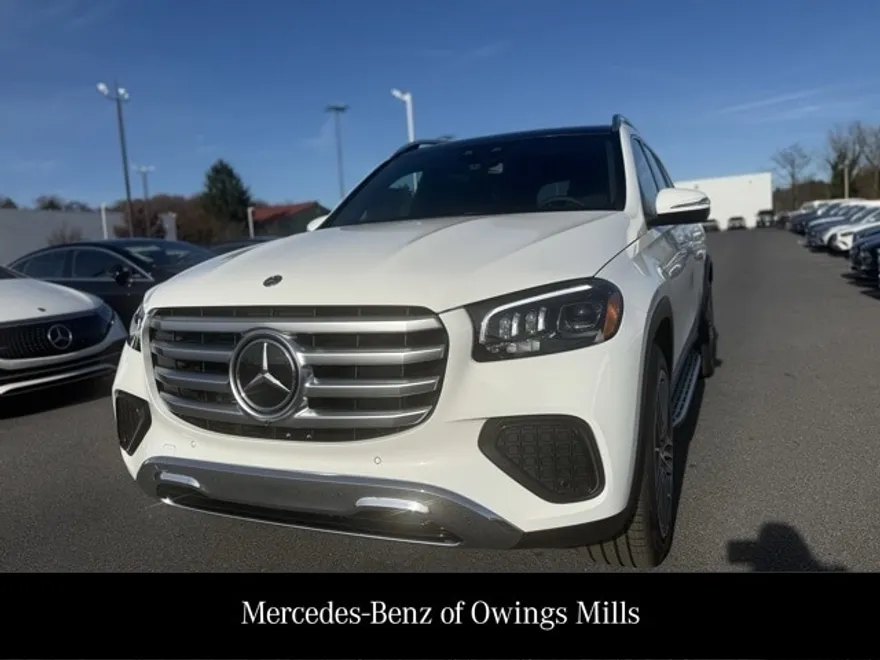 2025 Mercedes Benz GLS 450 4MATIC photo 1