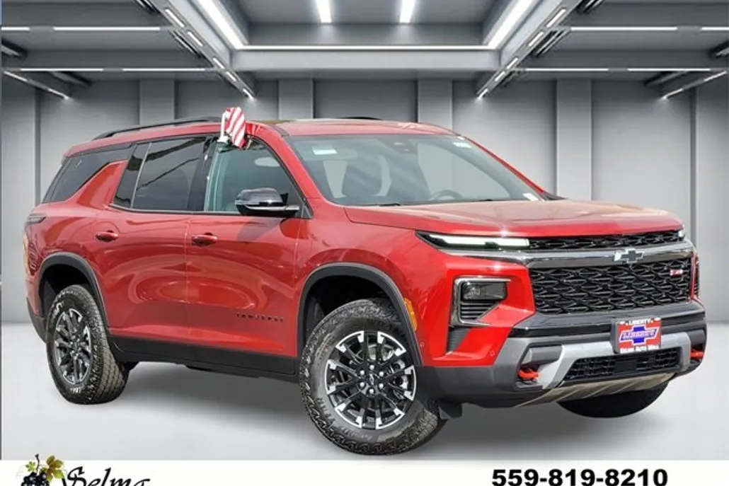 2025 Chevrolet Traverse Z71 photo 1