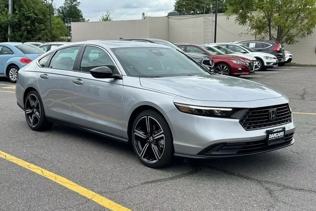 2025 Honda Accord Hybrid Sport photo 1