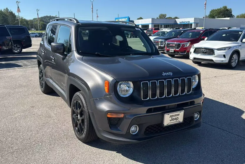 2020 Jeep Renegade Latitude photo 1