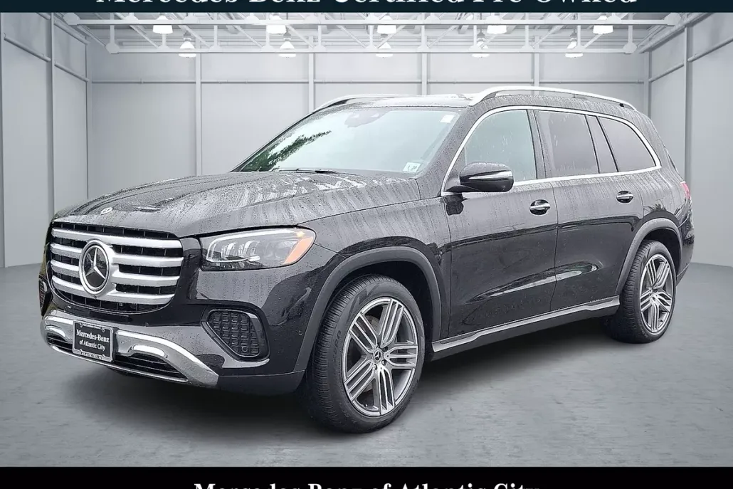 2025 Mercedes Benz GLS 450 4MATIC photo 1