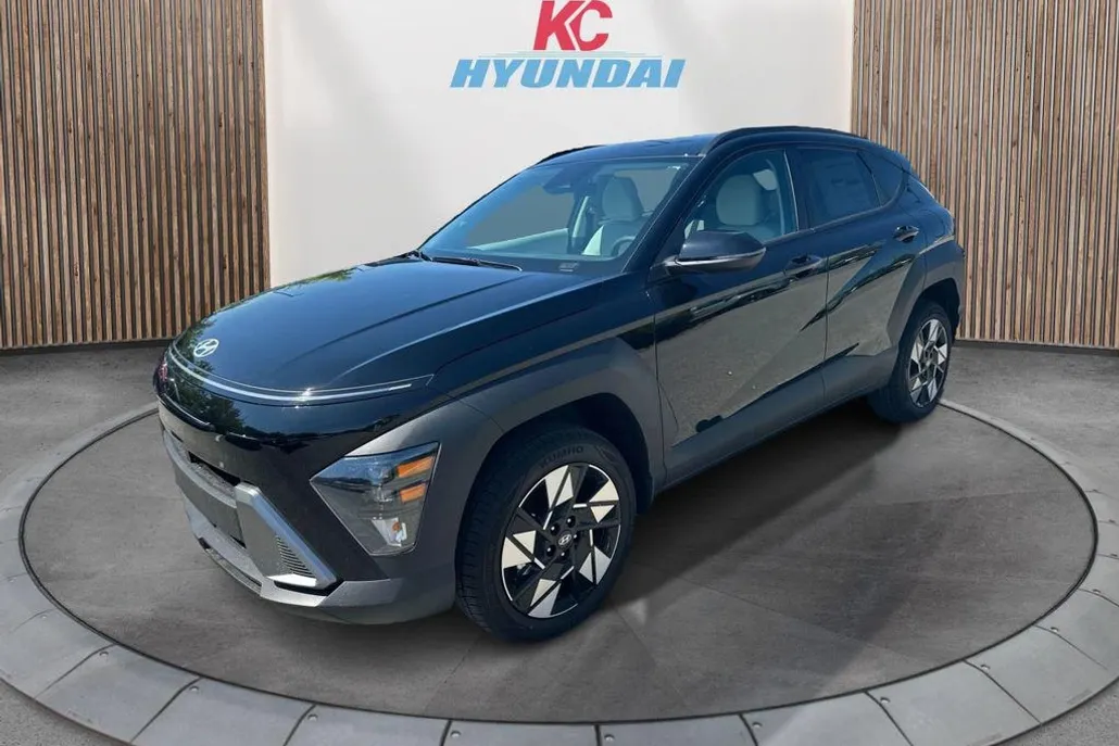 2025 Hyundai Kona SEL photo 1