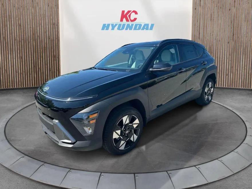 2025 Hyundai Kona SEL photo 1