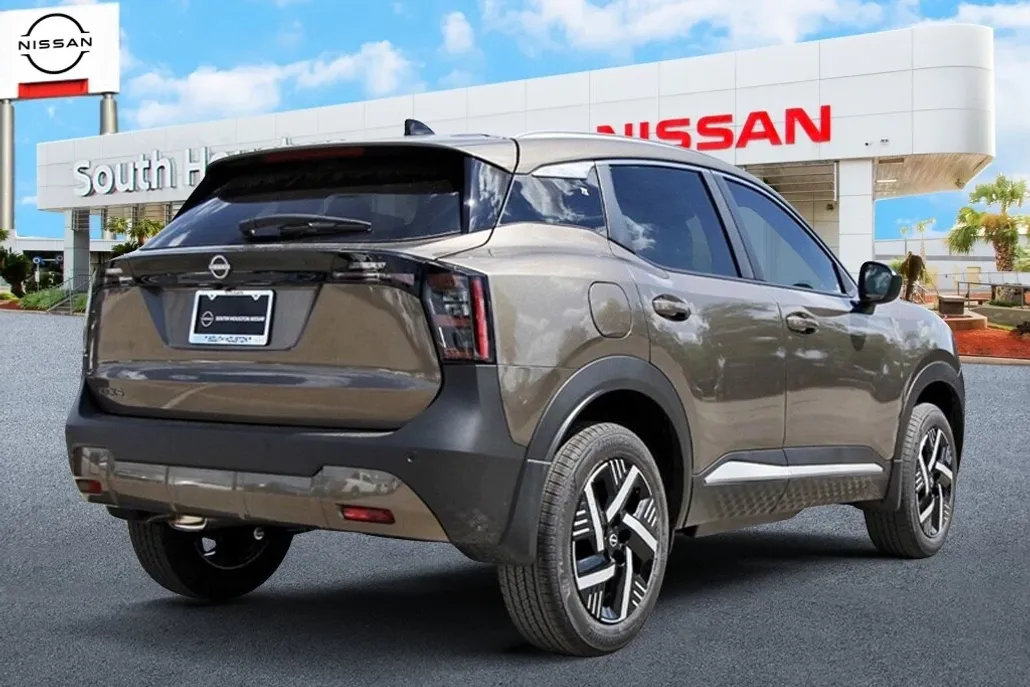 2026 Nissan Kicks SV photo 1