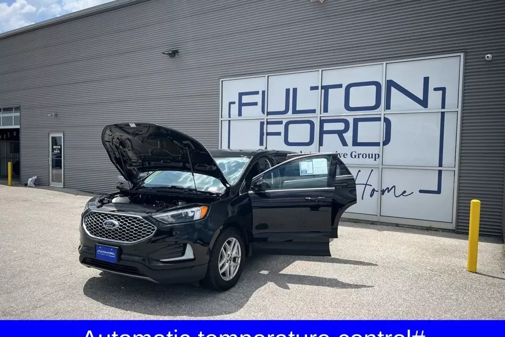 2023 Ford Edge SEL photo 1