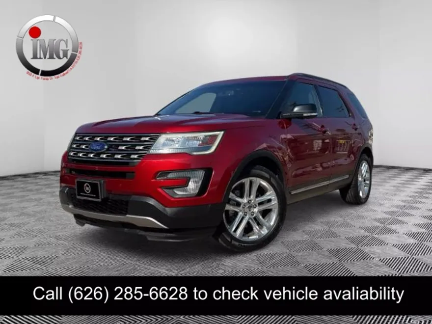 2017 Ford Explorer XLT Sport photo 1