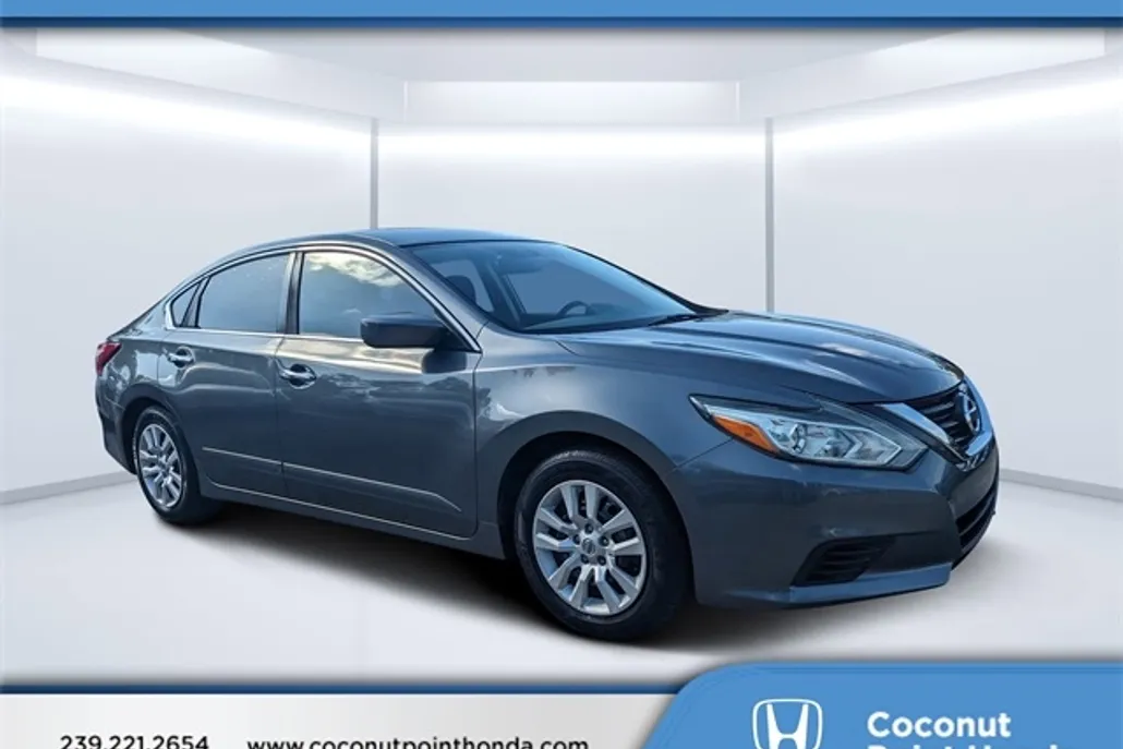 2017 Nissan Altima 2.5 S photo 1