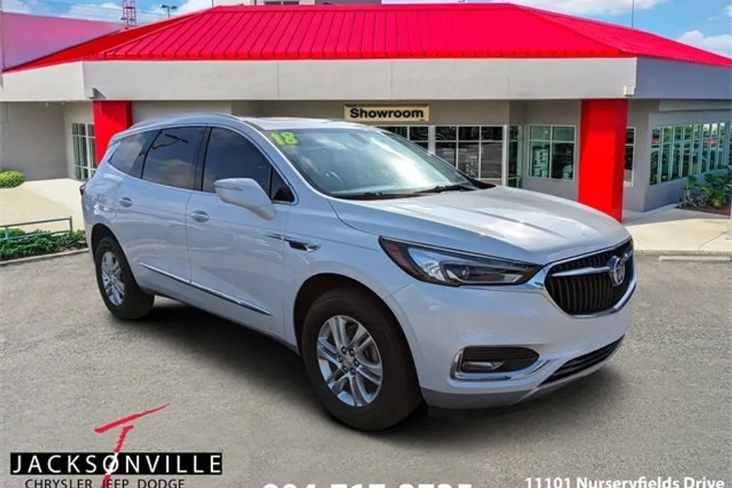 2018 Buick Enclave Essence photo 1